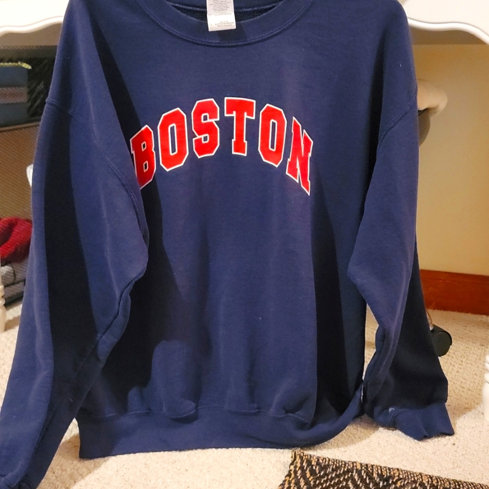 Boston crewneck